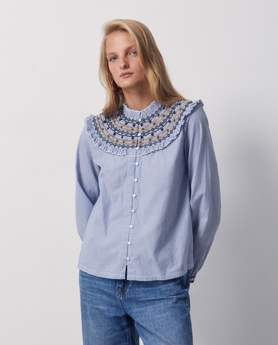 Imagem 0 de Blusa de Popelina Bordada