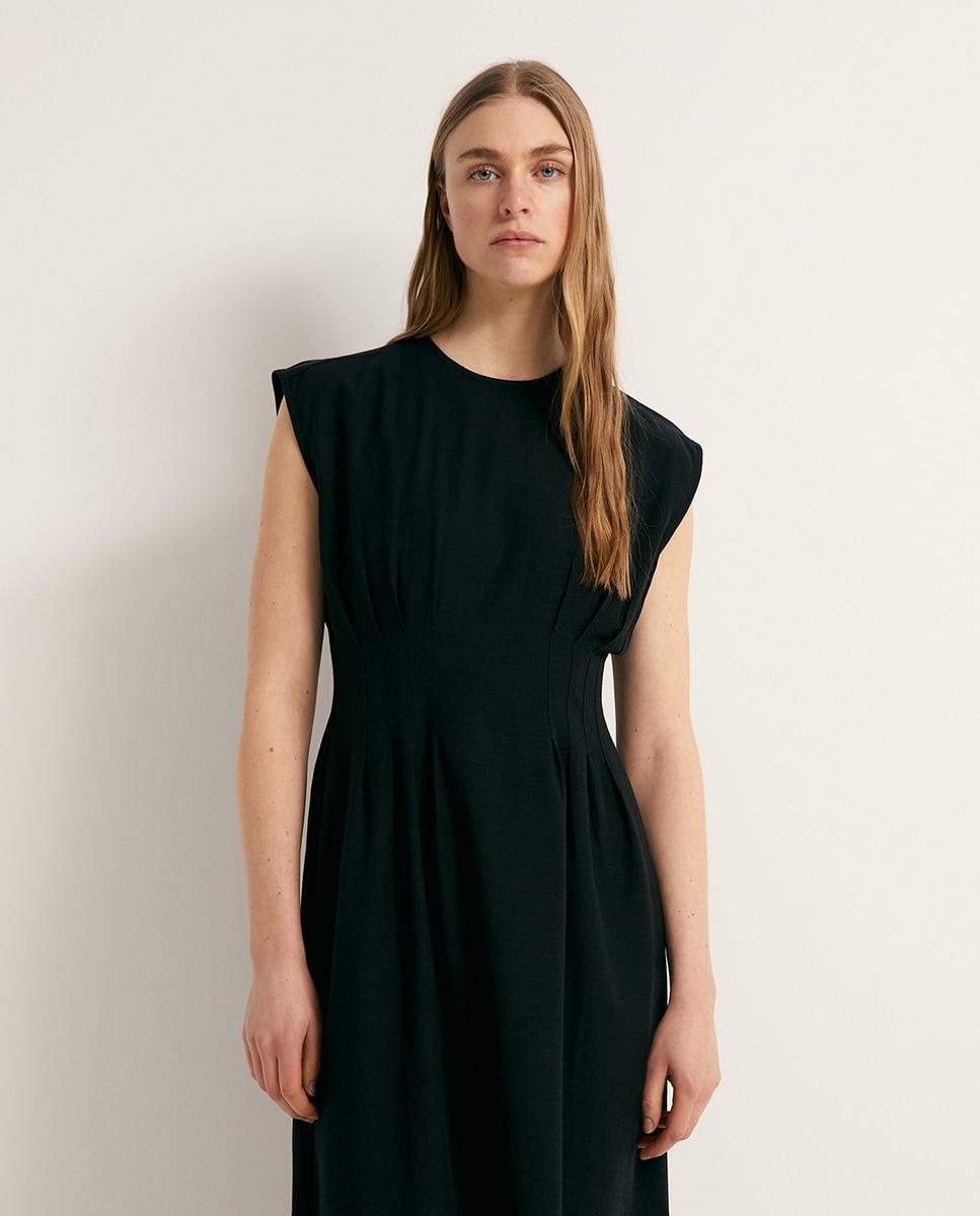 Vestido de Linho Bordado Preto-2