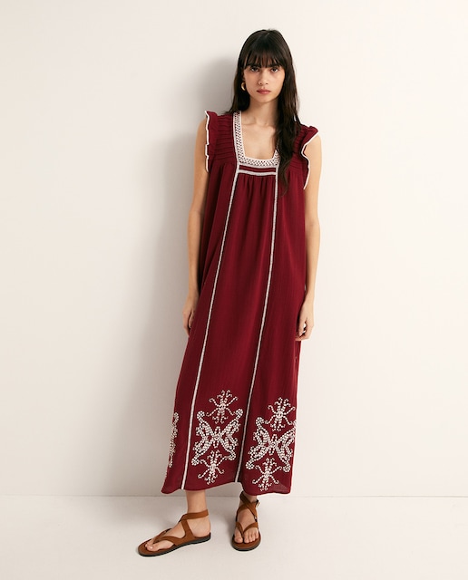 Imagen 0 de Vestido bordado