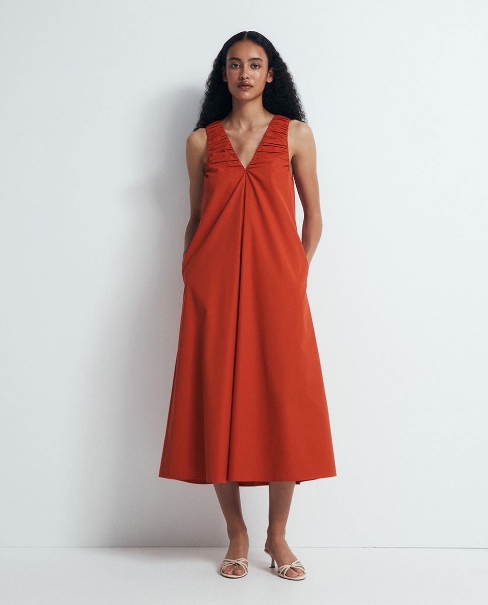 Sfera - Vestido escote frunce.