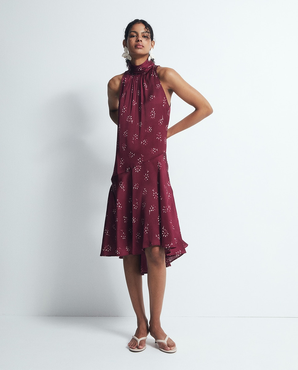 Imagem 0 de Vestido de Gola Halter Estampado