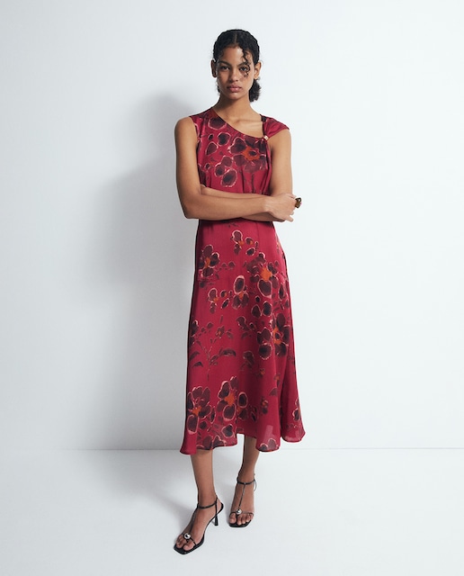 Imagen 0 de Vestido pieza metálica
