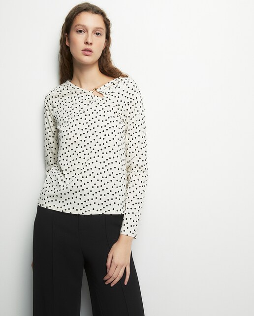 Imagen 0 de Camiseta pieza decorativa