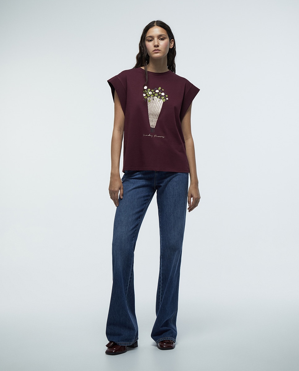 T-shirt com Ilustração Bordeaux-2