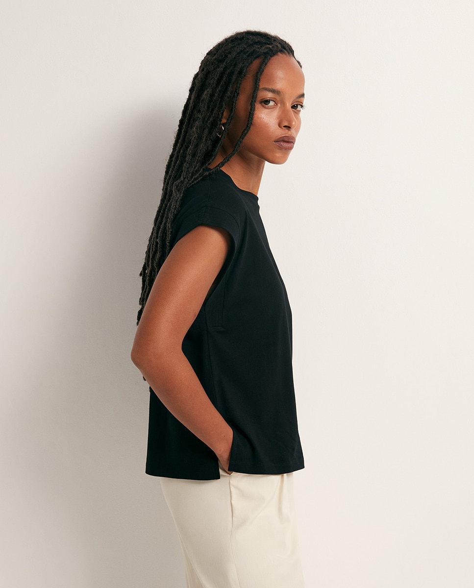 T-shirt básica lisa Preto-4