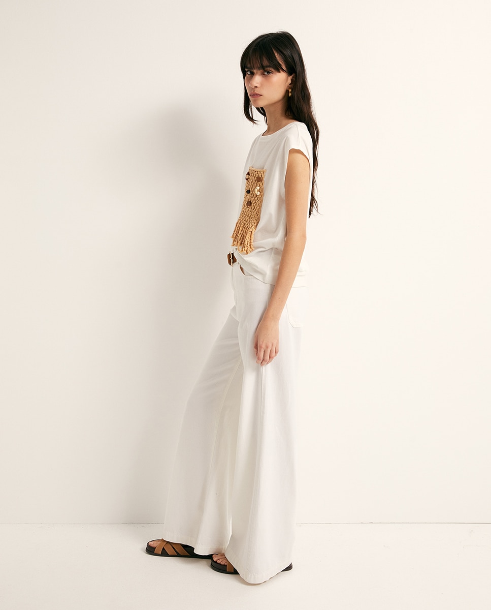 T-shirt com Bolso e Peças Cru-4