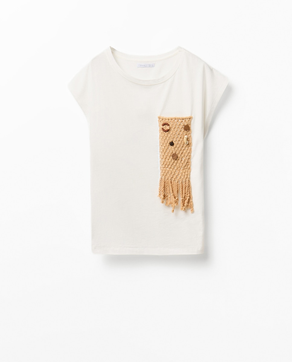 T-shirt com Bolso e Peças Cru-6