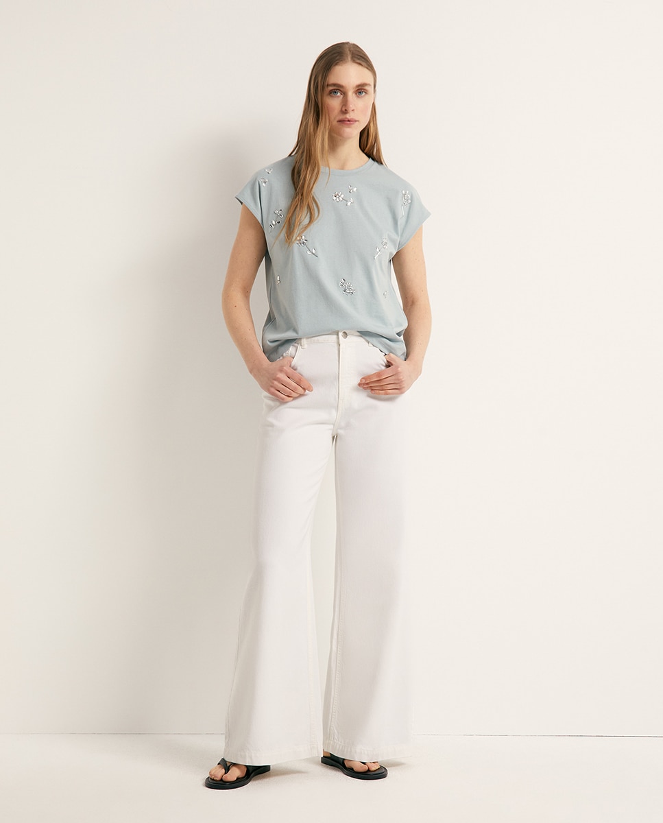 T-shirt com Detalhe de Brilhos Azul-claro-2