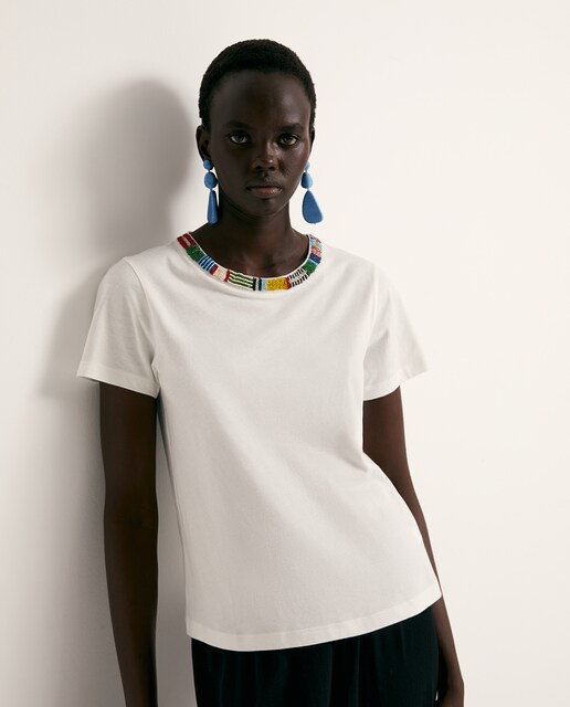 Imagen 0 de Camiseta collar beads