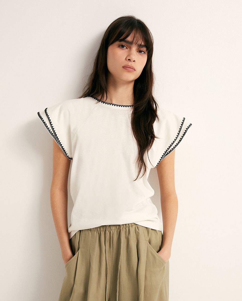 Imagem 0 de T-shirt com Folhos