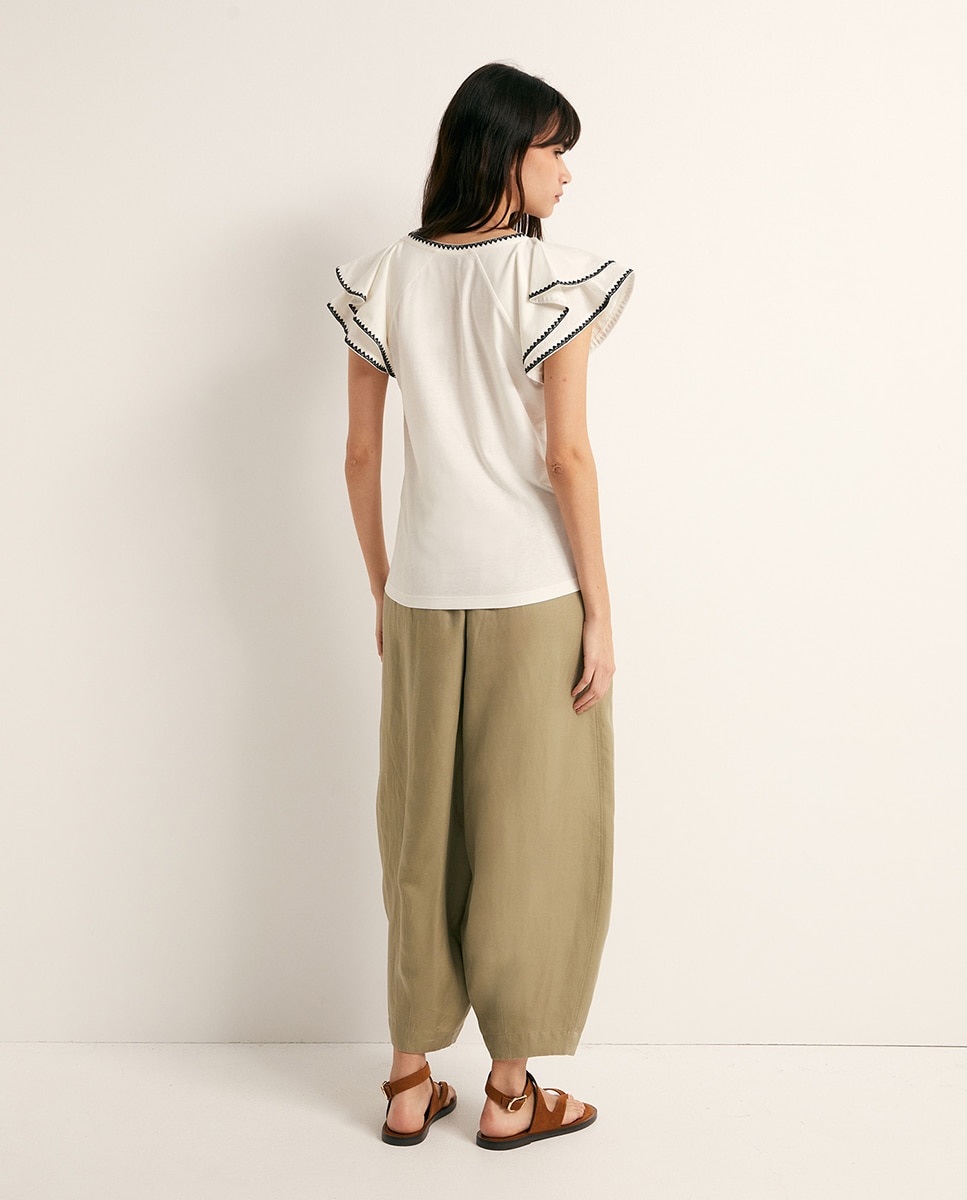 T-shirt com Folhos Cru-4