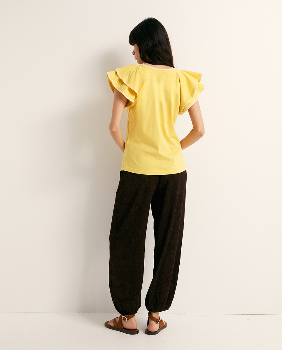 T-shirt com Folhos Amarelo-4