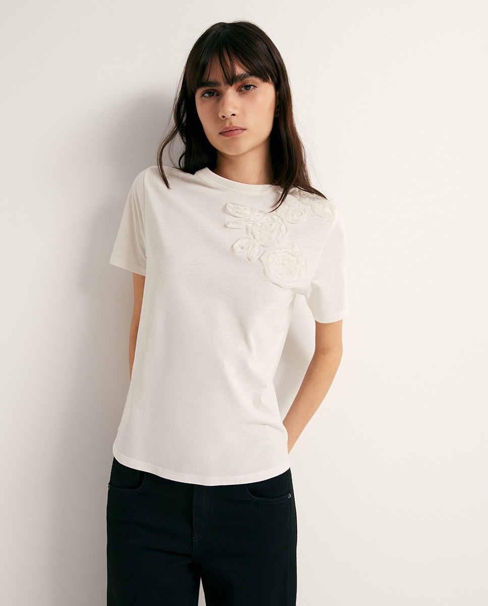 Imagem 0 de T-shirt com Adorno
