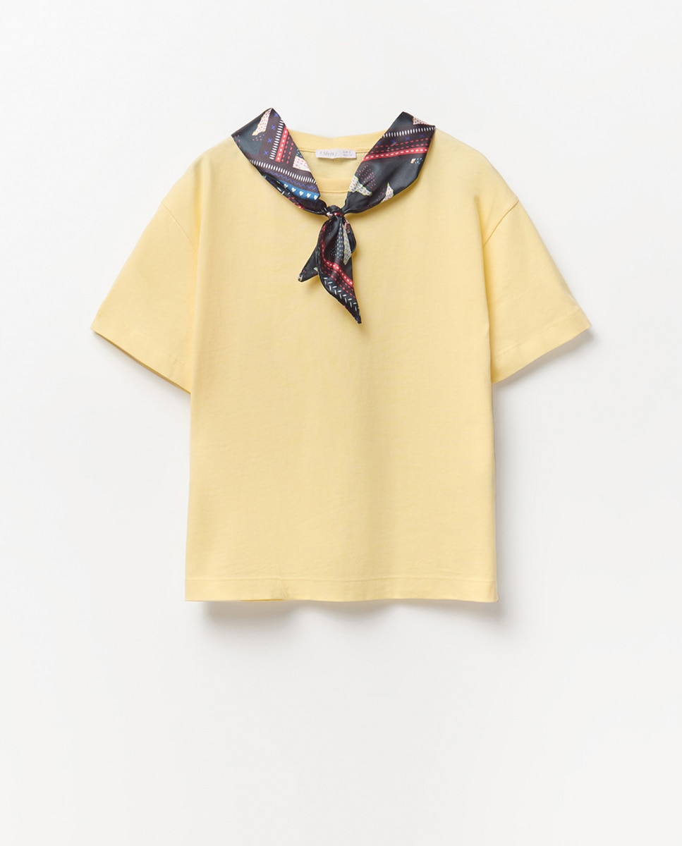 T-shirt com Lenço de Adorno Amarelo-6