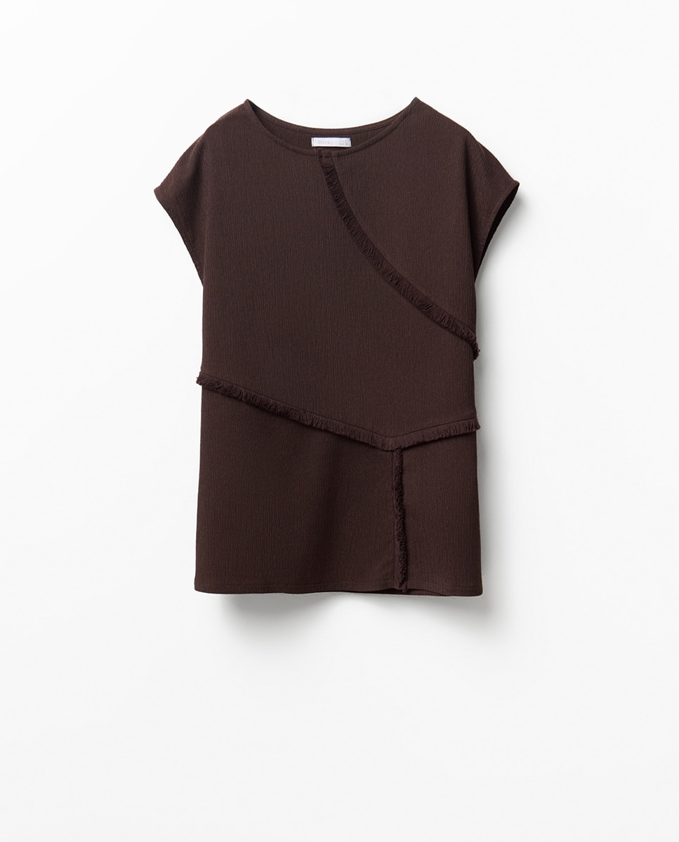 Top com Textura e Franjas Chocolate-6