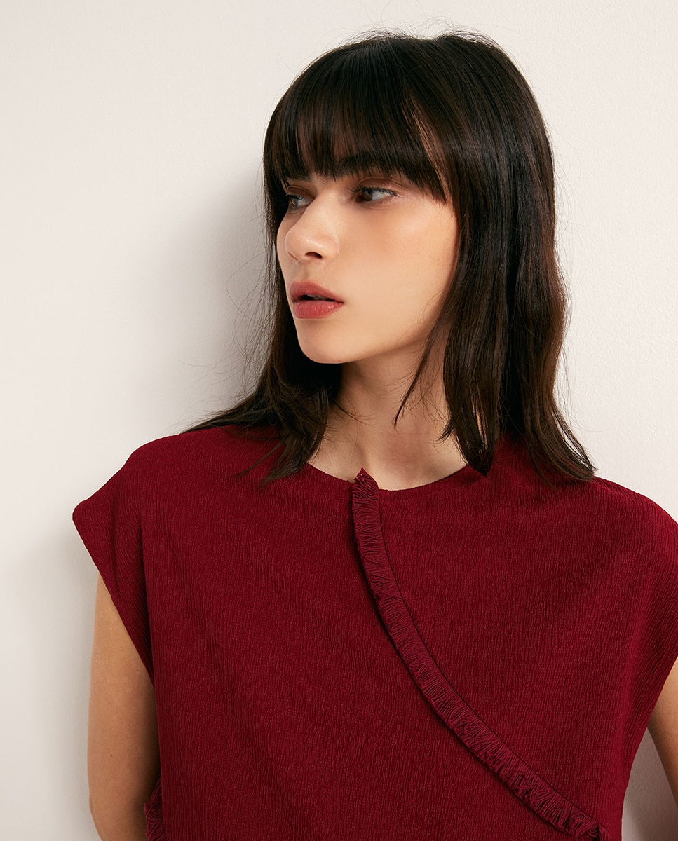 Top com Textura e Franjas Bordeaux-3