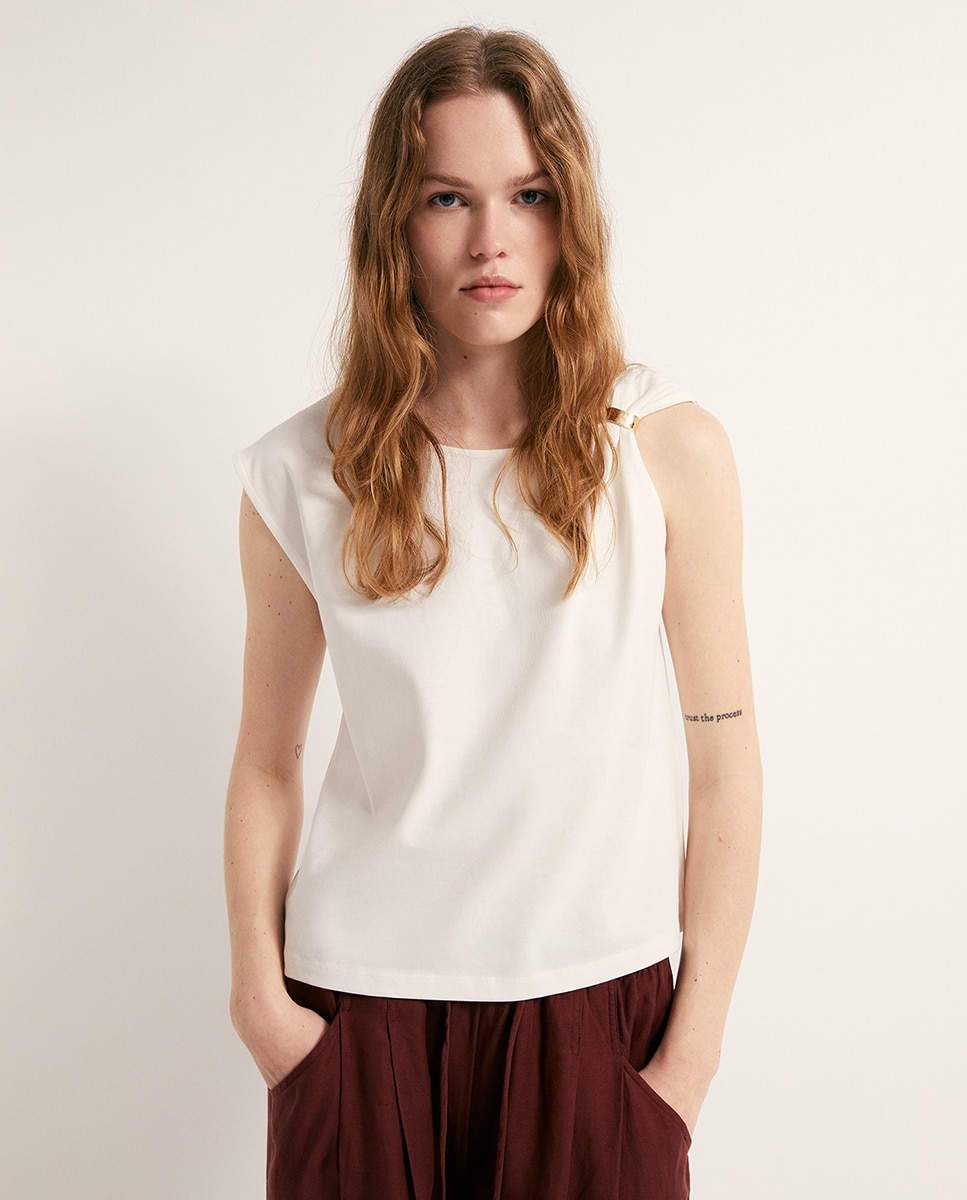 Imagem 0 de Top com Peça Metálica