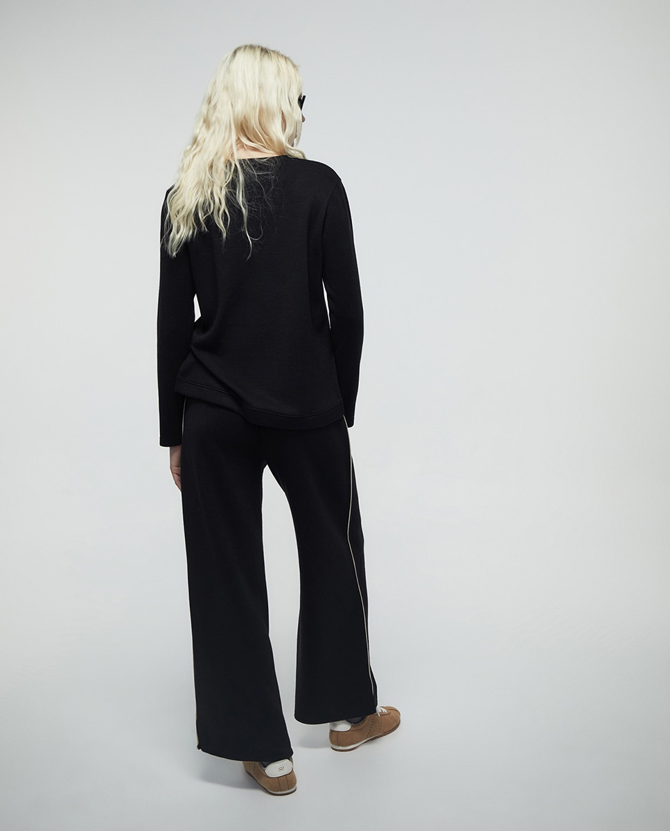 Calças Soft com Vivos Preto-4