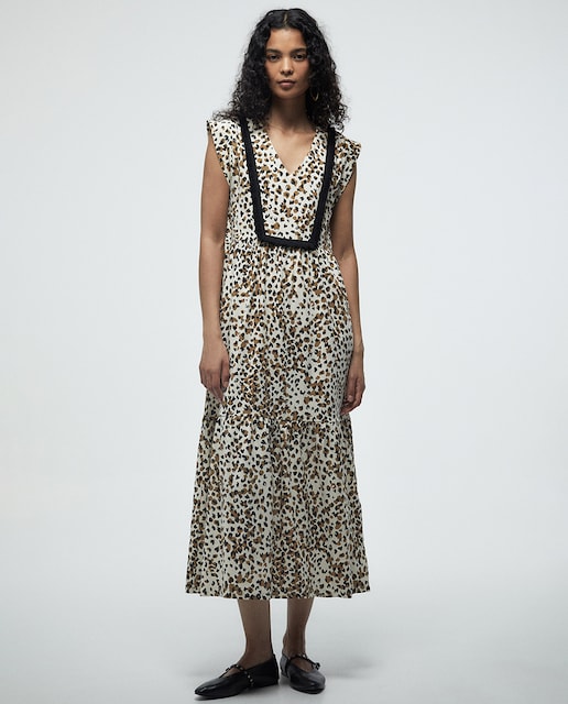 Imagem 0 de Vestido com Painéis e Franjas