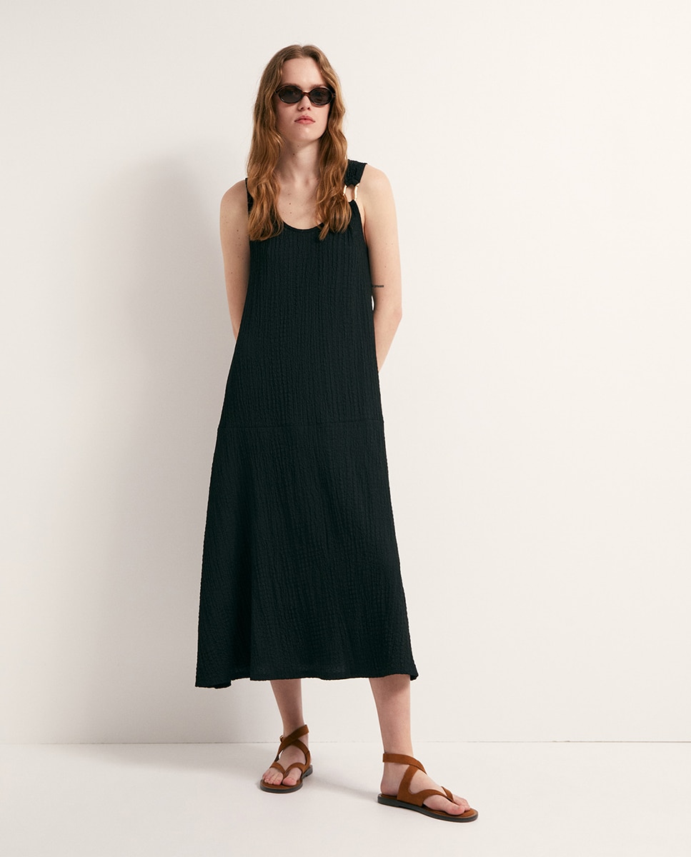 Imagem 0 de Vestido com Peça com Textura