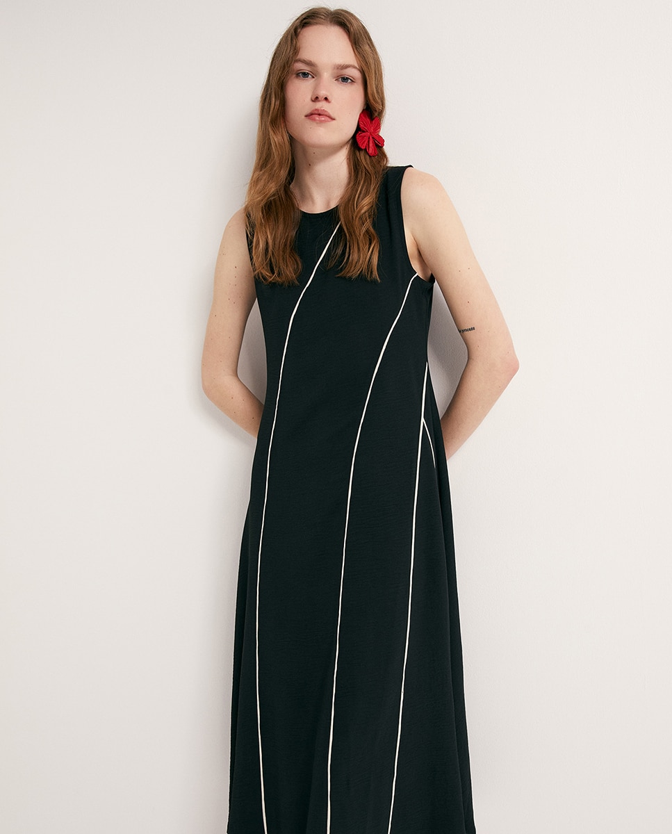 Vestido com Detalhe em Contraste Preto-2
