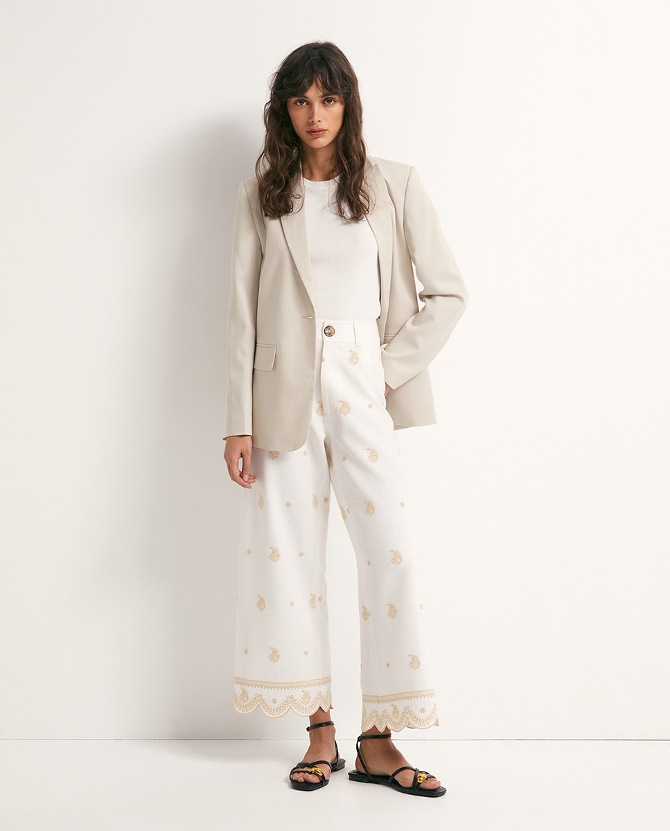 Sfera - Pantalón bordados.