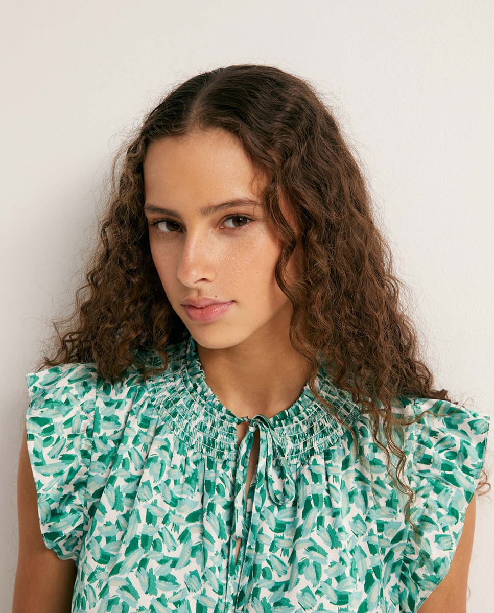 Top Fluido com Estampado Verde-3
