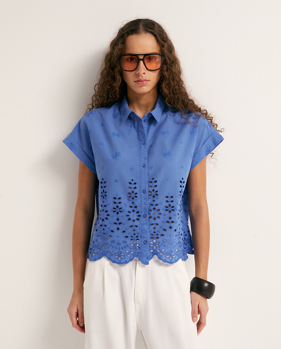 Imagem 0 de Camisa Perfurada