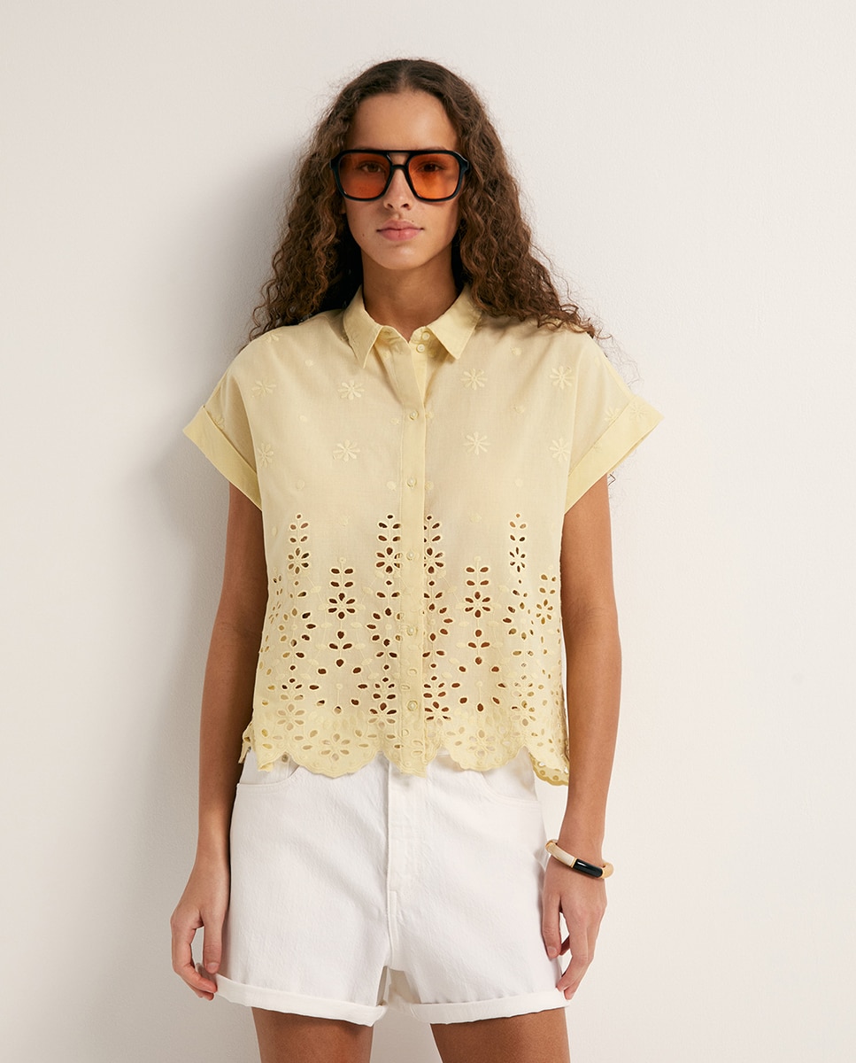 Imagem 0 de Camisa Perfurada