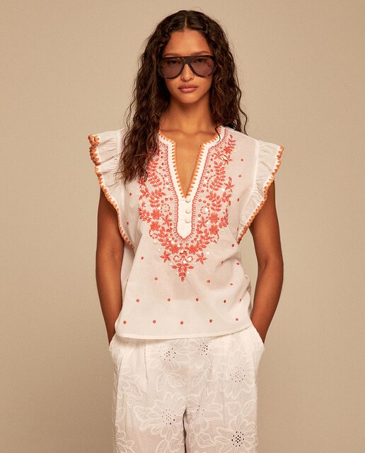 Imagen 0 de Blusa bordado abalorios