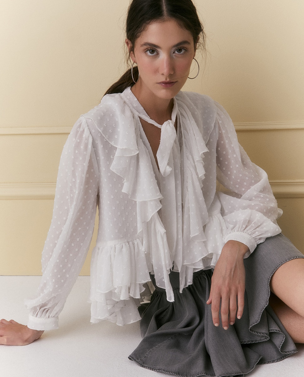 Blusa de plumeti com folhos Branco-marfim-4