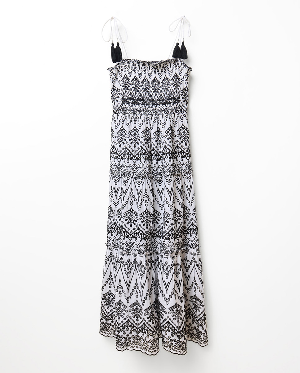 Vestido com Schiffli em Contraste Branco-6