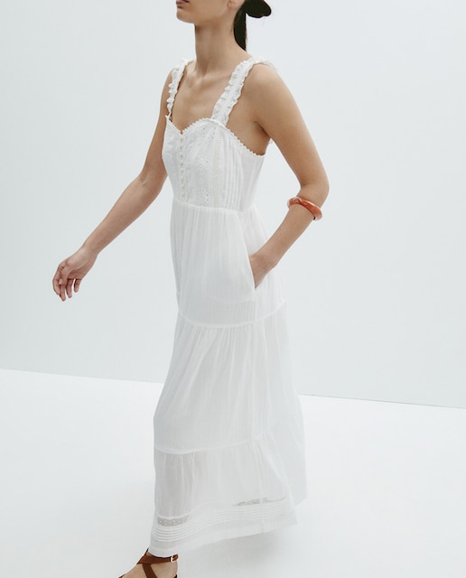 Imagen 0 de Vestido cortes lace