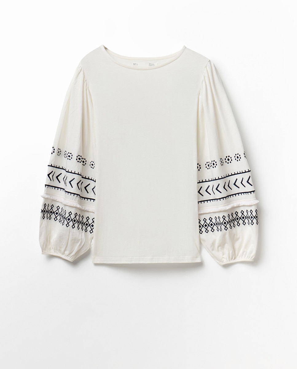 T-shirt Bordada Branco-5