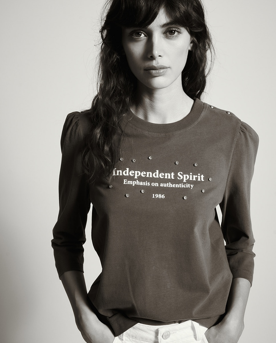 Imagem 0 de T-shirt Gráfica 3/4