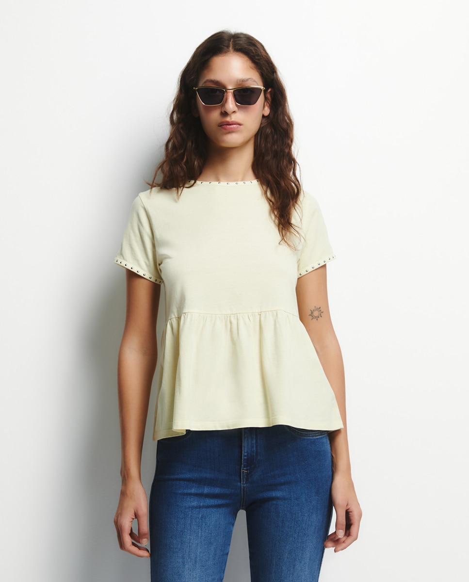Imagem 0 de T-shirt com Tachas