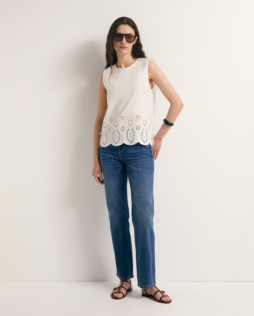 T-shirt com Bainha Bordada Branco-2