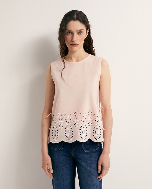 Imagen 0 de Camiseta bajo bordado