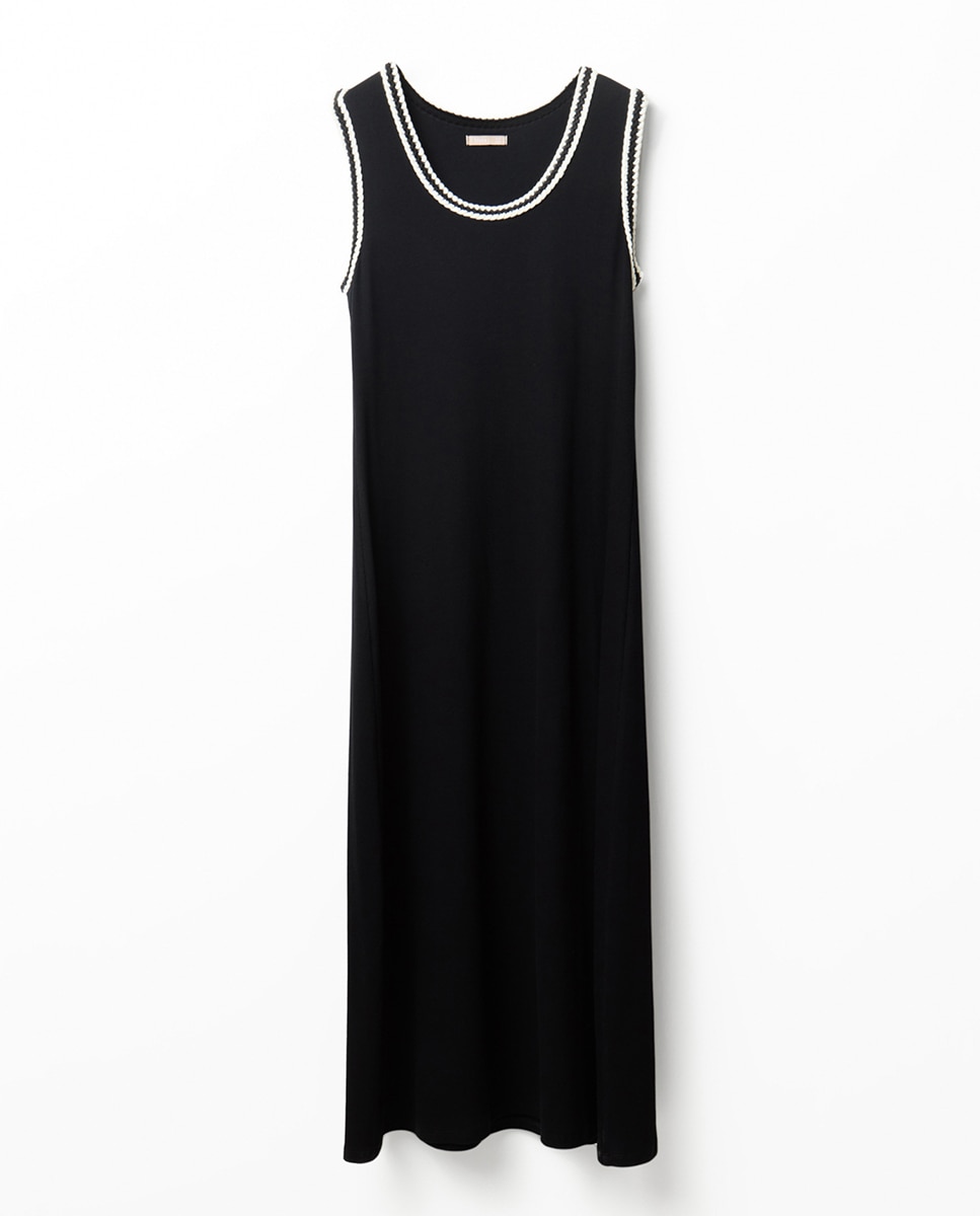 Vestido com Nervuras e Trança Preto-5