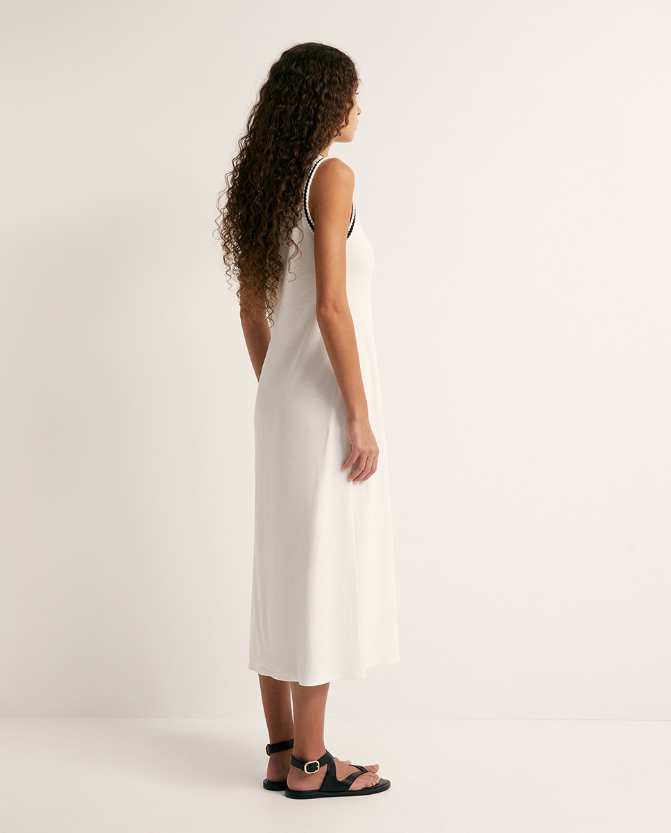 Vestido com Nervuras e Trança Branco-4