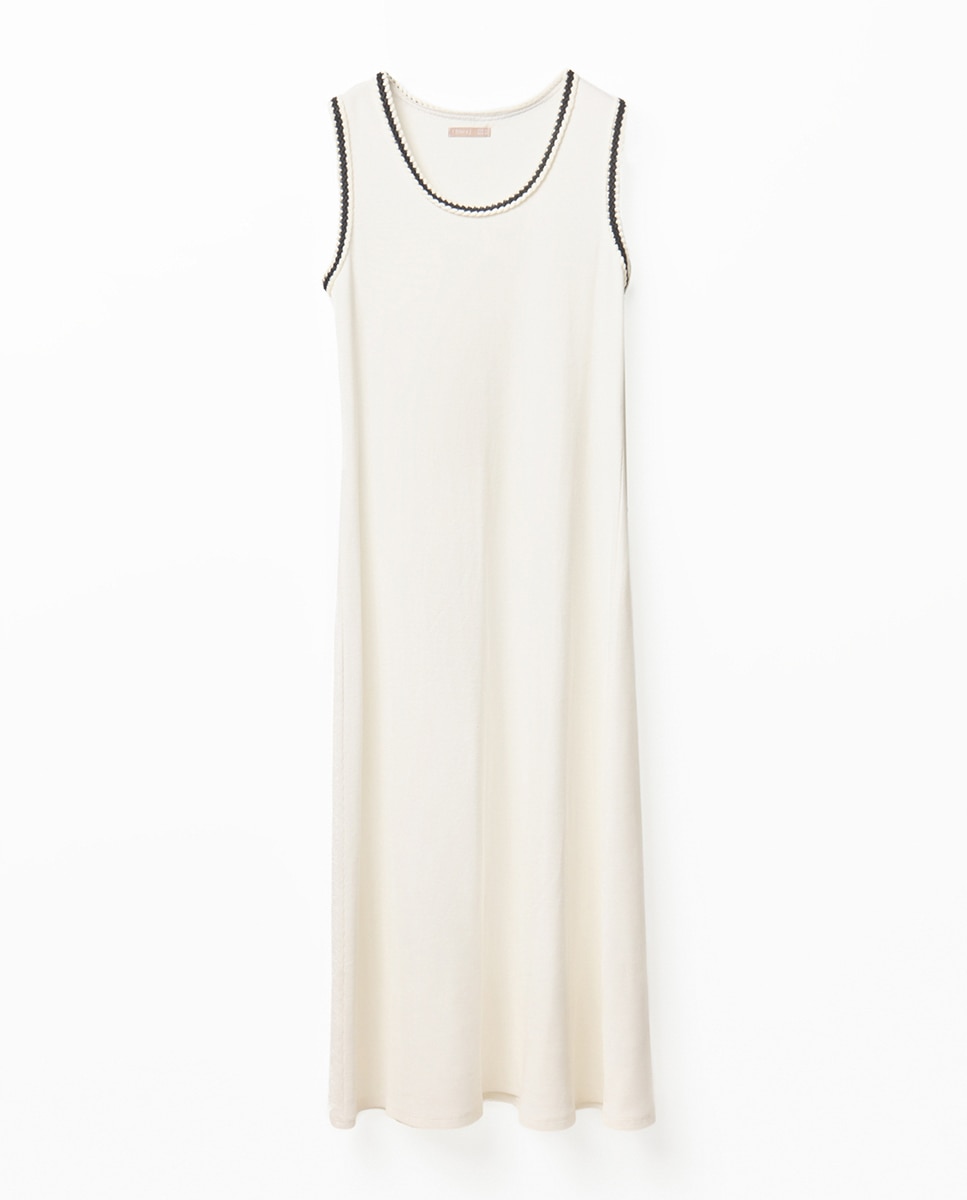 Vestido com Nervuras e Trança Branco-5