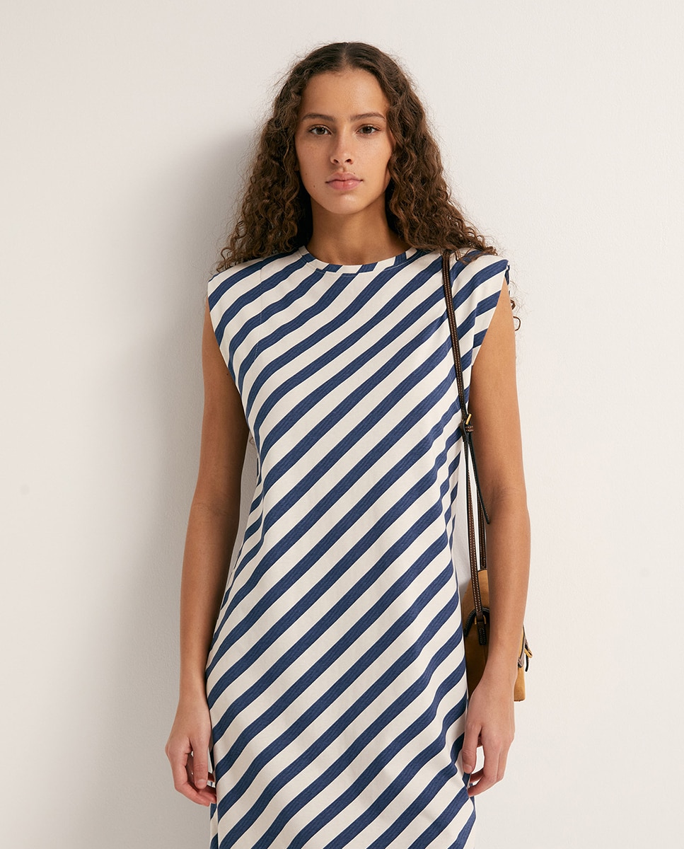 Vestido Básico com Lavagem Azul-marinho-2