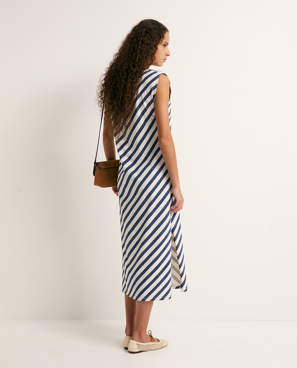 Vestido Básico com Lavagem Azul-marinho-5