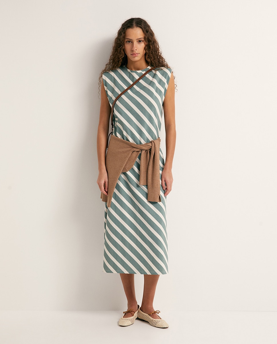 Vestido Básico com Lavagem Verde-1