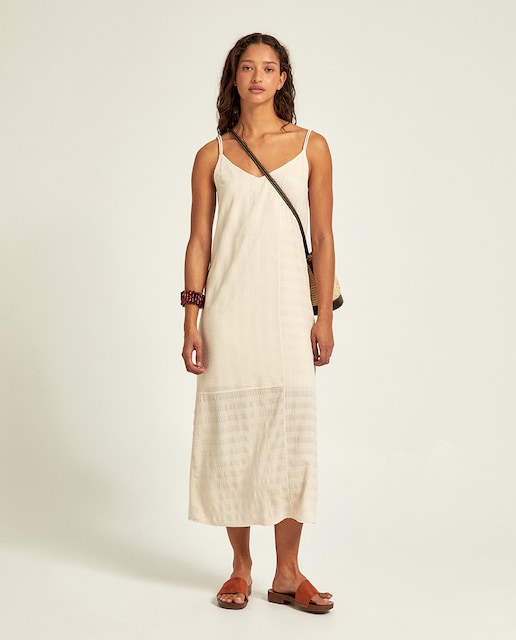 Imagen 0 de Vestido textura pico