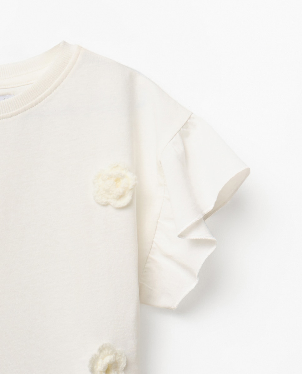 T-shirt com Estampado Floral em Tricot Sfera Cru-2