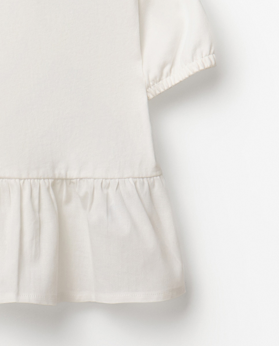 T-shirt com Abertura nas Costas Cru-5