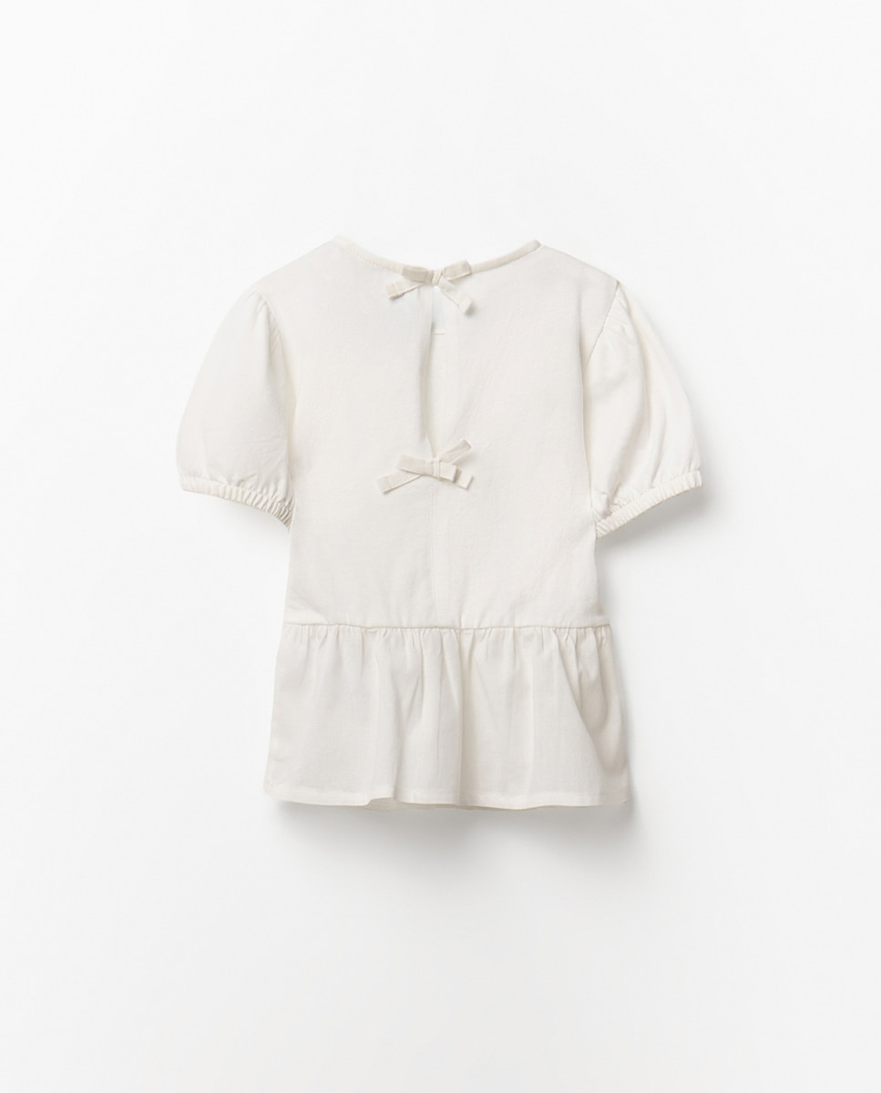 T-shirt com Abertura nas Costas Cru-7