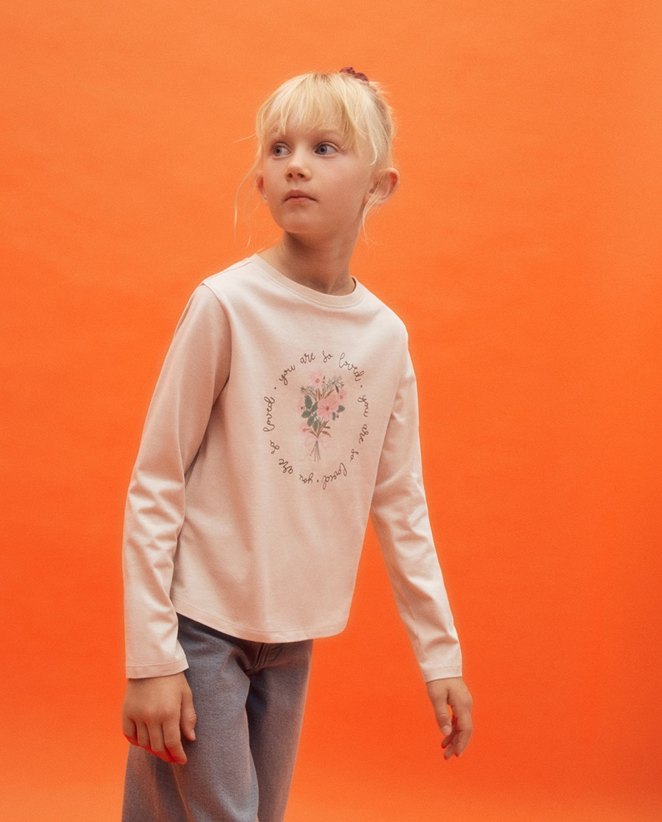 T-shirt Básica com Ramo Floral Sfera Bege-2