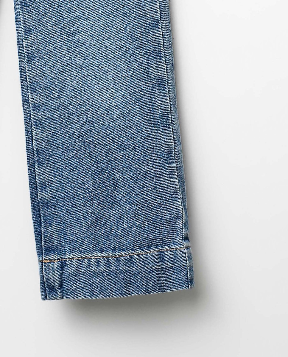 Jeans Straight com Remendos Cerúleo-3